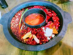 -黄潇洒老火锅(九眼桥宏济巷店)