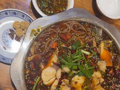 -乡土特色.冷锅鱼.牦牛肉汤锅