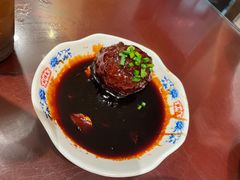咸蛋黄肉松狮子头-鲜得来排骨年糕(云南南路店)