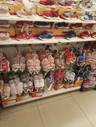 -乐友孕婴童(华宇时尚购物中心店)