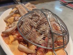 -尚尚仙·酸汤猪手·猪肚鸡火锅(华联万柳购物中心店)