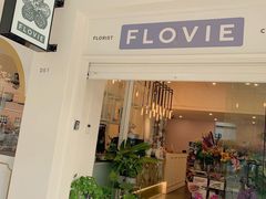 -FLOVIE FLORIST CAFE