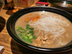 鱼糊粉配油条-汪爹爹武汉牛三鲜(朝外大街店)