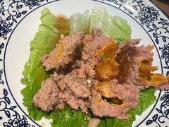 咸蛋黄狮子头-春水锅贴·传统鲁菜(大明湖店)