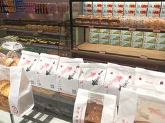 面包甜点陈列柜-锦鲤坊蛋糕(玉凤路店)