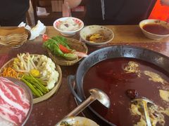 -赵美丽·重庆社区火锅·直营店(火车东站·中豪国际店)