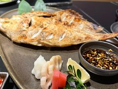-山川小町·极番烧肉(新地假日广场店)
