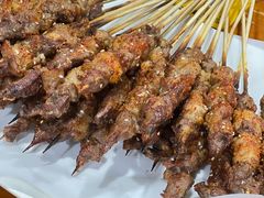 -巴汗羊肉串烧烤店