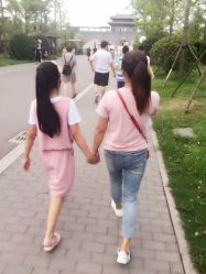 -嗨游宝贝婴幼儿水育馆(缤格汇店)