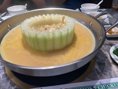 -禄婶鸡煲·打边炉