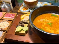 -银米·云南传统过桥米线(双廊黑金冠店)