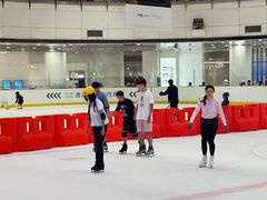 -冰纷万象滑冰场(沈阳万象城店)