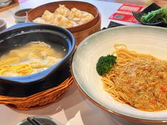 -馋三尺蟹粉小笼(人民广场店)