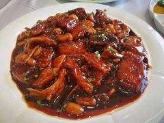 红烧长江鮰鱼-老人和饭店(淮海中路店)