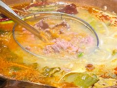 -洱火云南酸菜牛肉火锅(石景山当代商城店)