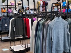 -lululemon(比斯特购物村店)