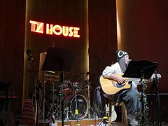 -TZ House音乐现场(来福士中心店)
