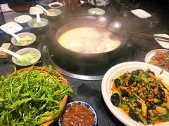 有机蔬菜-大匠工房古船木艺术餐厅·猪肚鸡专门店(长白仙岛店)