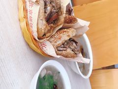 -洪峰浩老北京烧饼夹肉(角门路店)