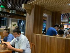 大堂-亮亮面馆(经六路店)