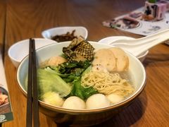 -美食小镇·观赏珍稀鸟类·长隆熊猫酒店
