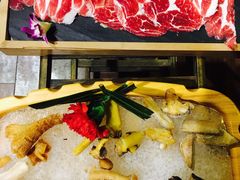 -滇釜火锅·能喝汤的火锅(车公庄店)