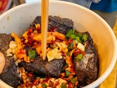 -黑色经典臭豆腐·湖南特产(步行街店)