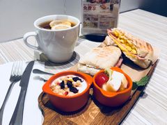 -必胜客(上海南站店)