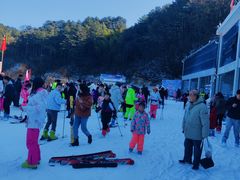 -大别山南武当滑雪场