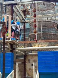 -PIPIKINGDOM皮皮王国欢乐号(欢乐海岸购物中心店)