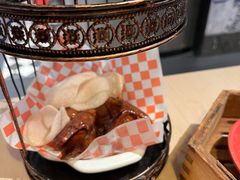 招牌脆皮乳鸽子-避风塘(宝山万达店)