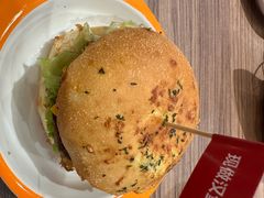 -必胜客(新中纬店)