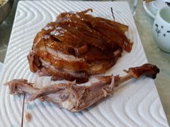 -依江春水烤鸭店