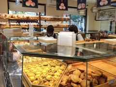 面包甜点陈列柜-申氏糕点(三好街店)