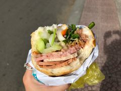 -Bánh Mì Huynh Hoa