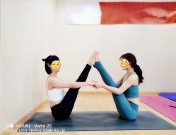 -亚太瑜伽普拉提学院