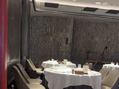 -四季民福烤鸭店(外滩外白渡桥店)