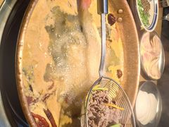 -洱火云南酸菜牛肉火锅(石景山当代商城店)