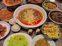 -小三峡食府(西五路店)