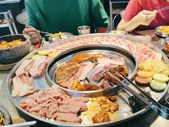-哈哈碳都·牛肋条无限自助烤肉(台江万达店)