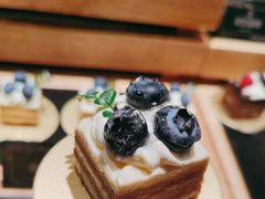 -雍容荟帝王蟹活龙虾展台自助(IFS黑金店)