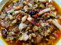 油呛鱿鱼-玛扎烧烤私房菜