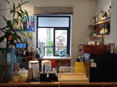 -WOW coffee