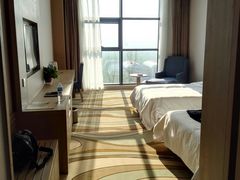 -兴芮温泉度假区