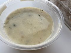 奶油蛤蜊鸡肉巧达汤-玛格萝妮比萨屋(陆家浜路店)