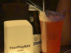 -FOUR PLAY BAR