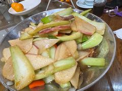 -芦茨金富饭庄·25年老字号·专做稻草鸡
