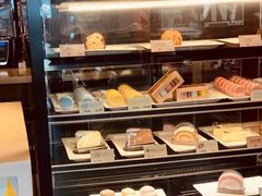 面包甜点陈列柜-麦当劳(哈西万达店)