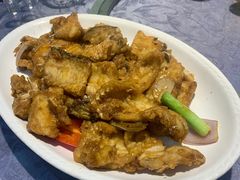 椒盐鱼骨腩-联邦酒楼