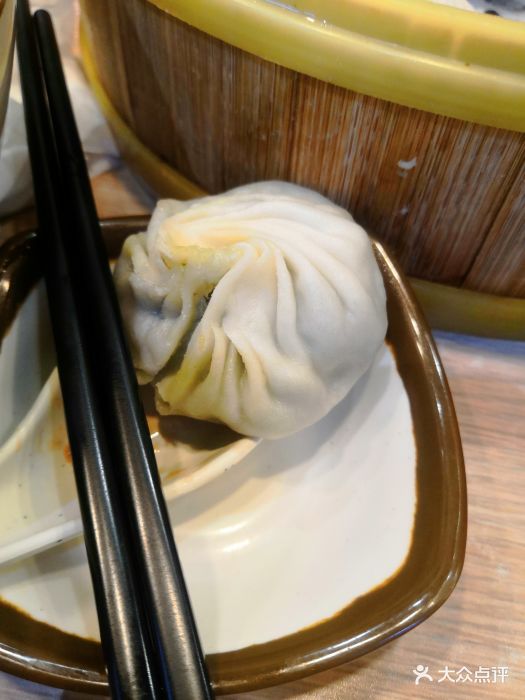 老上海城隍庙小吃(知春路店)荠菜小笼包图片